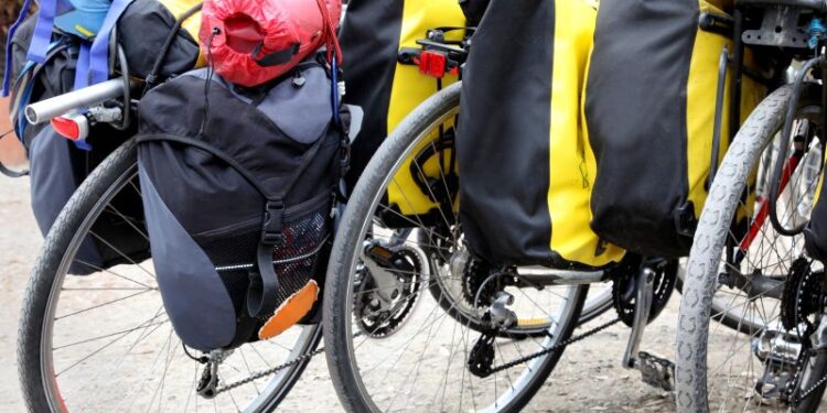 Mit dem Fahrrad unterwegs - welche Fahrradtasche sollte man wählen?