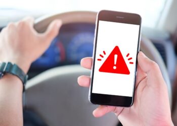 Telefonieren am Steuer: Wie Sie Bußgelder und Punkte vermeiden können
