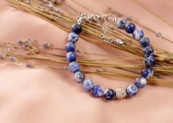 Armbänder selber machen: Anleitung und Tipps