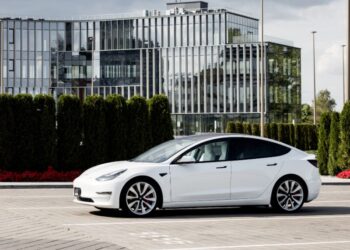 Elektroauto kaufen: Das ist wichtig zu wissen