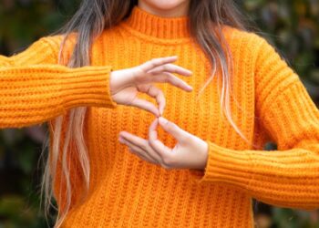 Gebärdensprache - wie kann man sie lernen und wie schwer ist es?