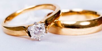 Goldene Eheringe: Der ultimative Leitfaden für zeitlose Eleganz