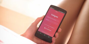 Was ist Tindstagramming im Dating?