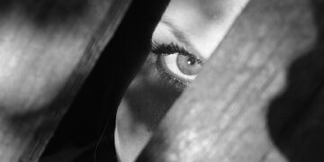 Was ist Stashing im Dating?