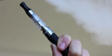 Umstieg auf E-Rauchen - cooles Rauchvergnügen oder Zwischenstation zur Tabakentwöhnung?