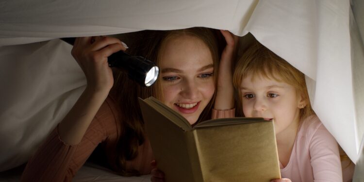 Gute-Nacht-Geschichten – Warum es so wichtig ist, Kindern vorzulesen