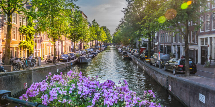 Amsterdam im Frühling Welche Outdoor-Erlebnisse sich wirklich lohnen
